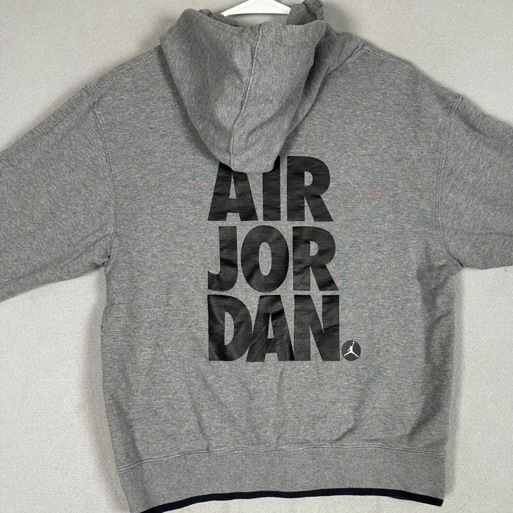 Nike Jordan Hoodie Mens Small Jumpman Air Grey Black Graphic Pullover Sweatshirt